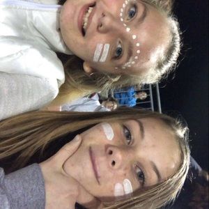 Meet your Posher, Alivia